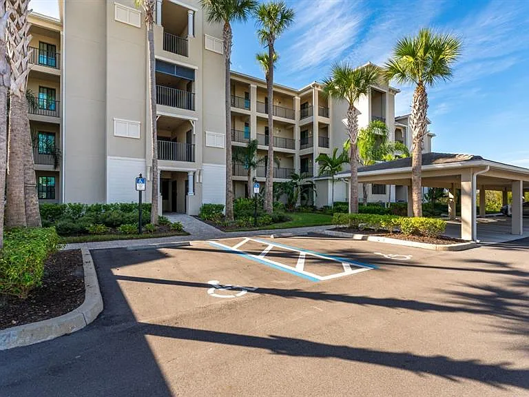 17510 Gawthrop Dr #105 — Photo 3