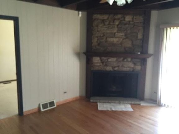 4th image of 351 W 29th Pl #1
