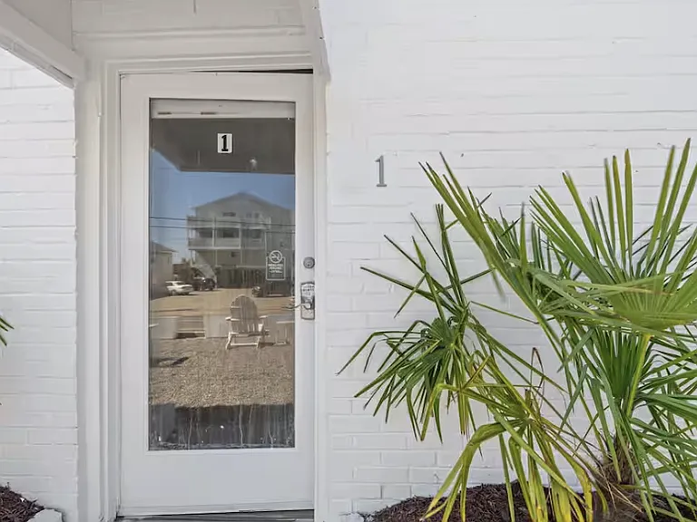 Perrin Dr — Photo 19