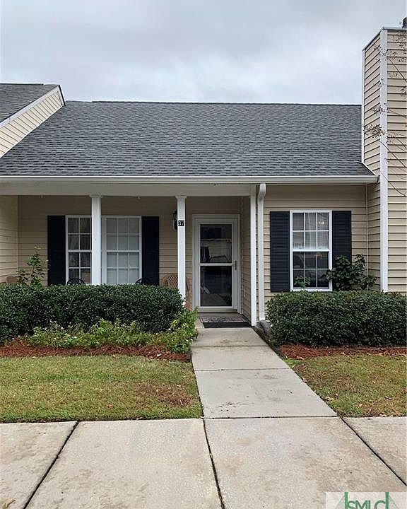 2nd image of 37 Kingslan Ct