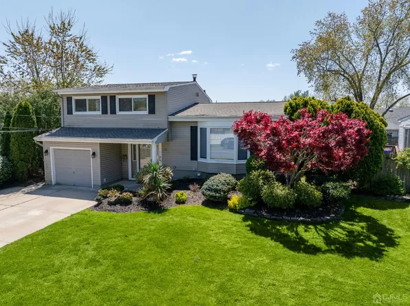 205 Throckmorton Ln, Old Bridge, NJ 08857