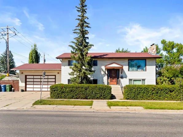 7303 S Huntington St NE, Calgary, AB T2K 5B5