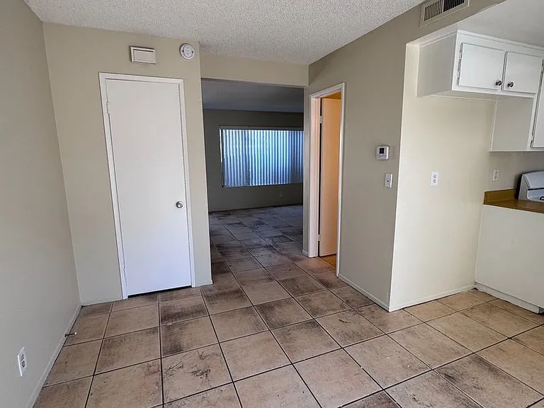 530 S I St #2 — Photo 9
