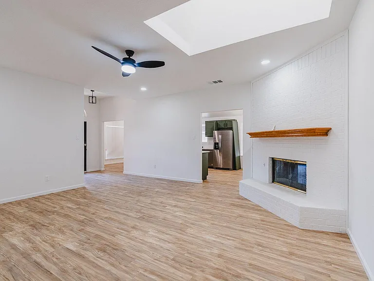 8805 Barton Creek Dr — Photo 12