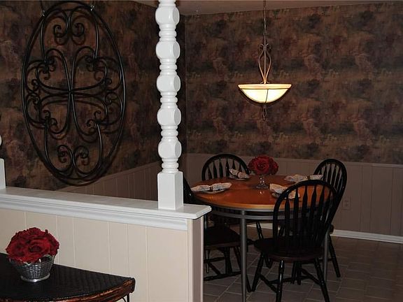 3rd image of 2526 Tinechester Dr