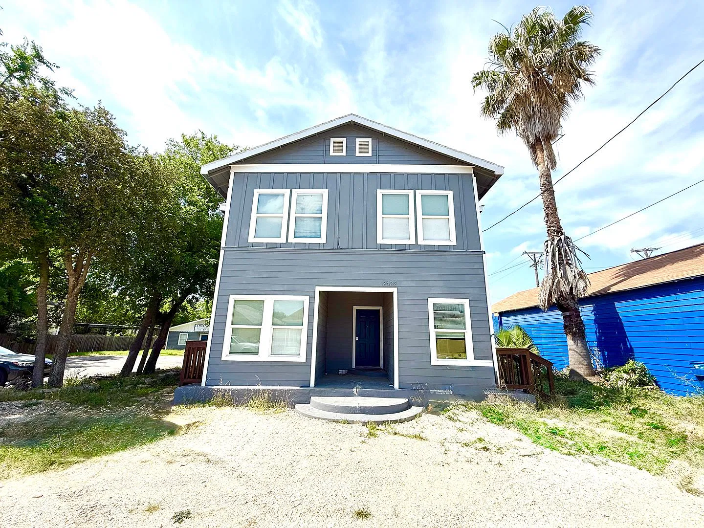 2422 West Commerce Street — Photo 2