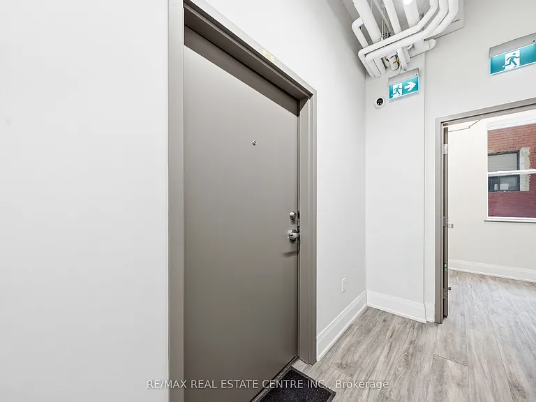 11 Queen St #202 — Photo 18