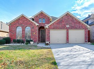 2619 Cove Dr, Grand Prairie, TX 75054