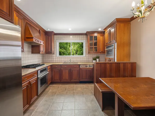 110 82nd Street image 3 of 25