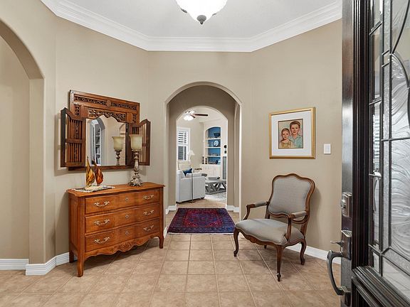 4th image of 411 Brook Shore Ct
