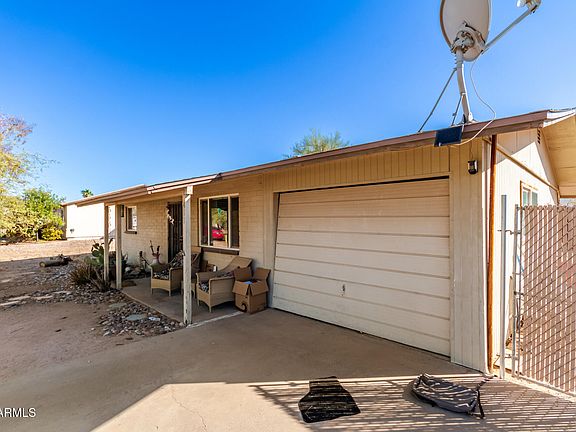 3rd image of 411 N 111TH Place