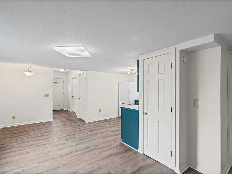 504 Blue Ridge Blvd #B — Photo 7