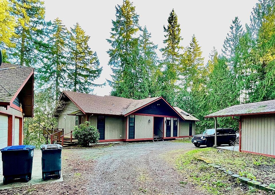 1st image of 21925 Crest Ln SE