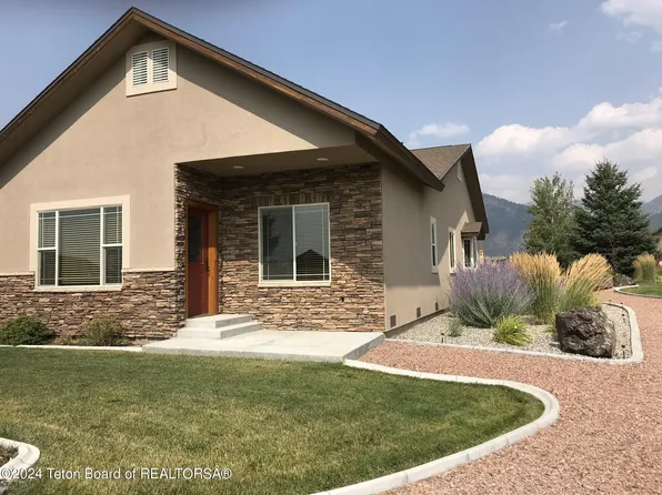 307 Cedar Springs Dr #10-16, Thayne, WY 83127