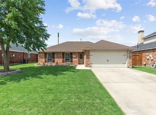 301 Millstone Dr, Wylie, TX 75098