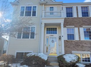 1260 Derry Ln, Hampshire, IL 60140