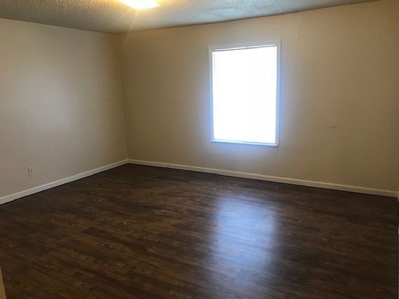 4th image of 613 N Betty Jo Dr APT B