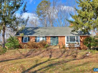 105 Woodstock Dr, Charlottesville, VA 22901