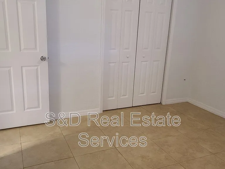 2415 S Crystal Lake Dr — Photo 12