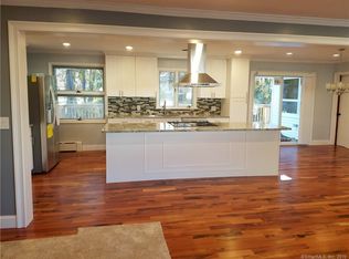 110 Piping Rock Dr, Waterbury, CT 06706