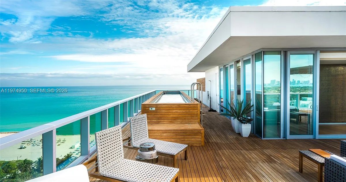 Building Photo - 2901 E Collins Ave #1602