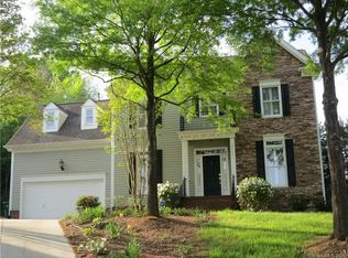 10405 Golden Leaf Ct, Charlotte, NC 28277
