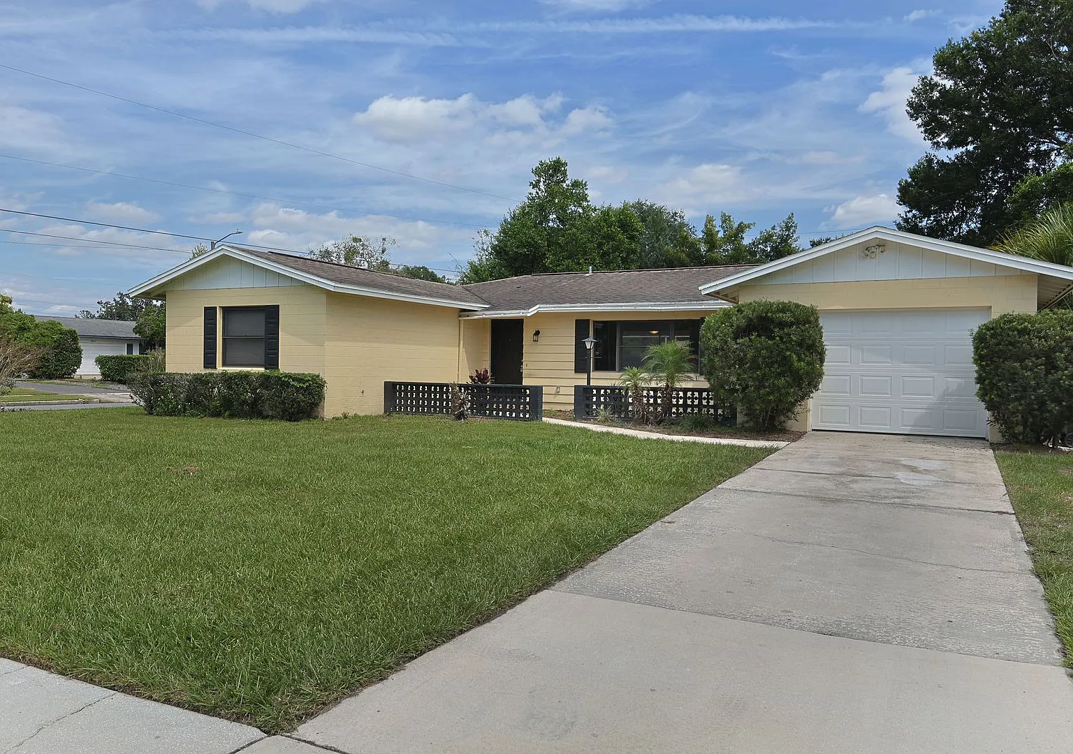 3/2 in Winter Park Pines with garage — Photo 1