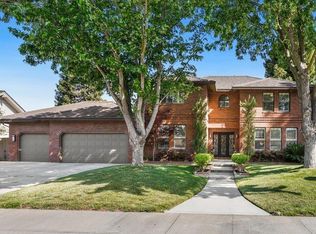 873 Lake Front Dr, Sacramento, CA