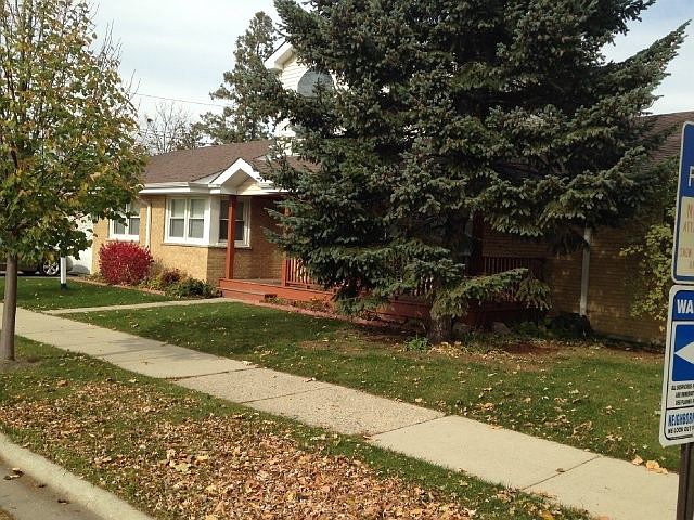 2nd image of 1994 Spruce Ave