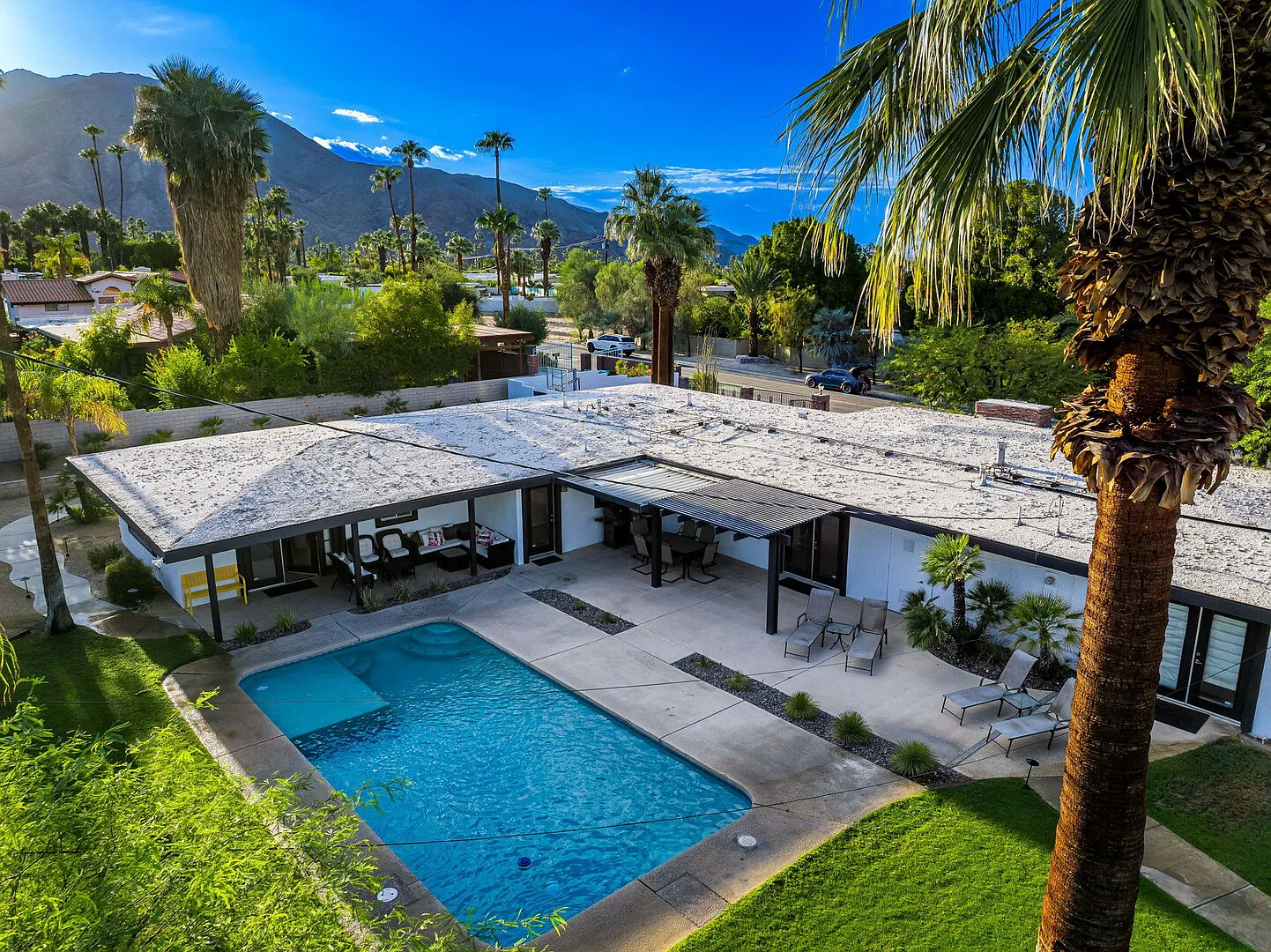 South Palm Desert Pool House w/ Mountain View — Photo 4