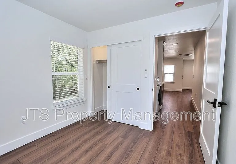 4712 65th St — Photo 25