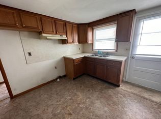 407 Powell Ave APT 1, Jessup, PA 18434
