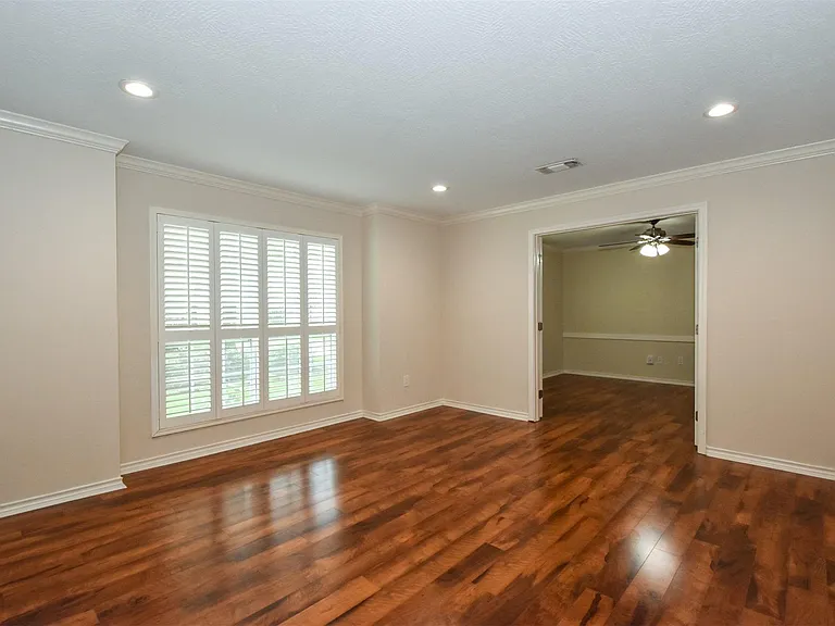 11914 Normont Dr — Photo 9