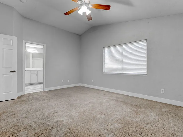 6469 Abbey Door Ct — Photo 31