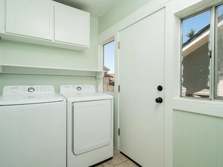 2129 Market St — Photo 12