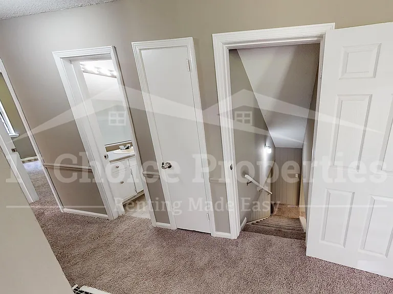3142 Sleepy Hollow Dr — Photo 19