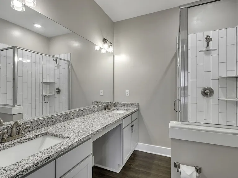 8 Tolar Rd — Photo 16