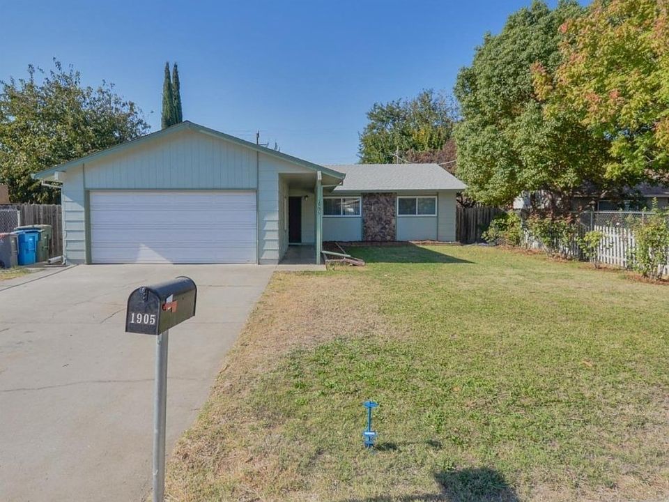 1st image of 1905 Park Cir