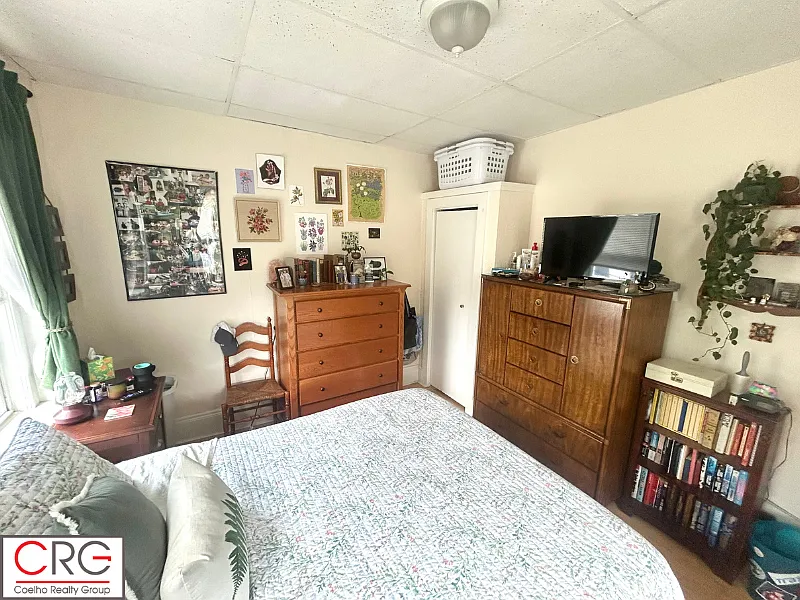 2 bed, 800 sqft, $2,050 — Photo 3