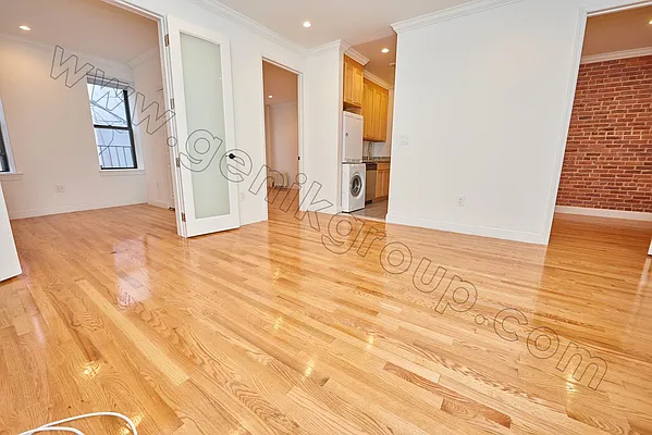 Rented by Genik Group Corp | media 30
