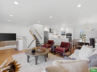 3618 Barretts Dr, Bellevue, NE 68147
