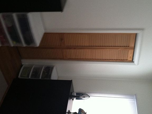 4th image of 62 E Barrett Ave #1