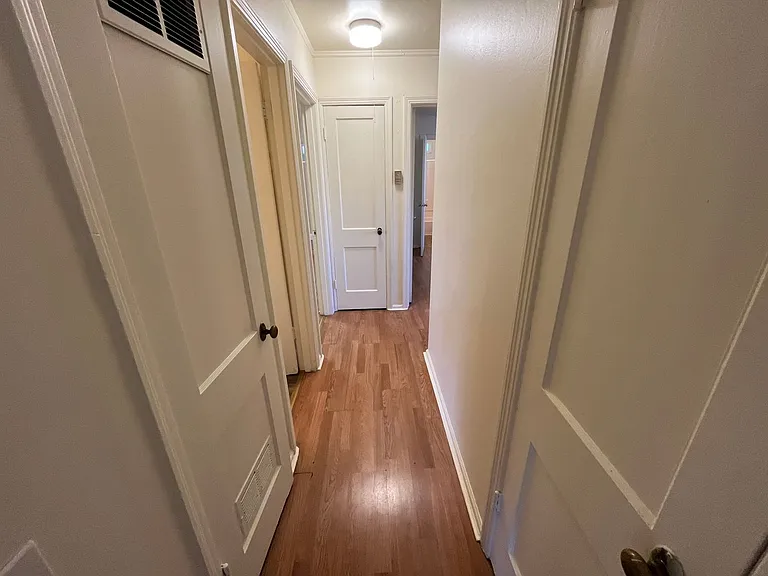 521 Hilmar St — Photo 13