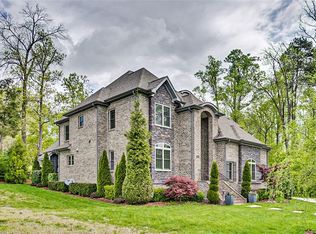 3905 Tee Island Ct, Greensboro, NC 27407