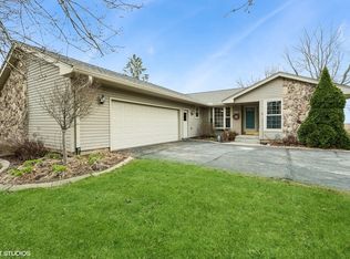 9761 Squire Ln, Belvidere, IL 61008