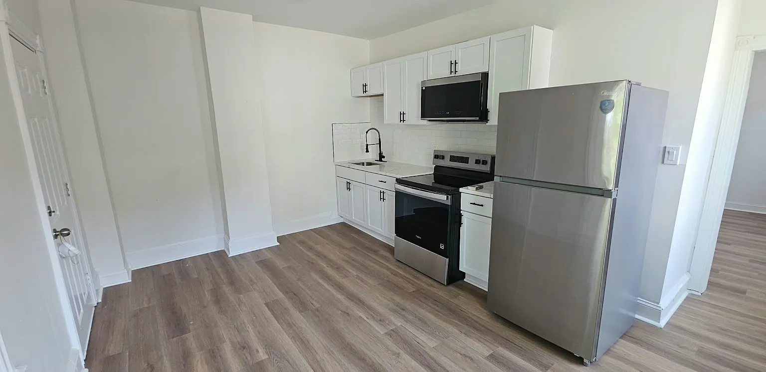 1 bed, 900 sqft, $1,650 — Photo 1