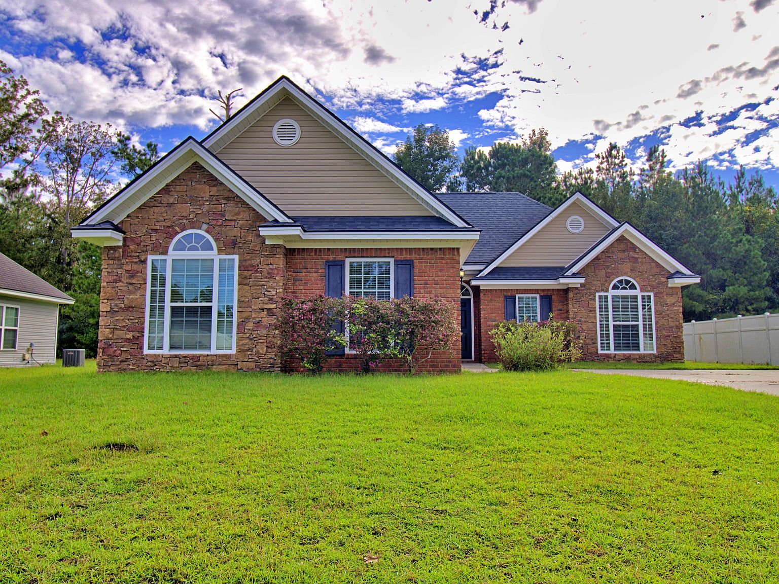 1105 Sara Ln, Hinesville, GA 31313 | Zillow
