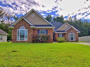 1105 Sara Ln, Hinesville, GA 31313
