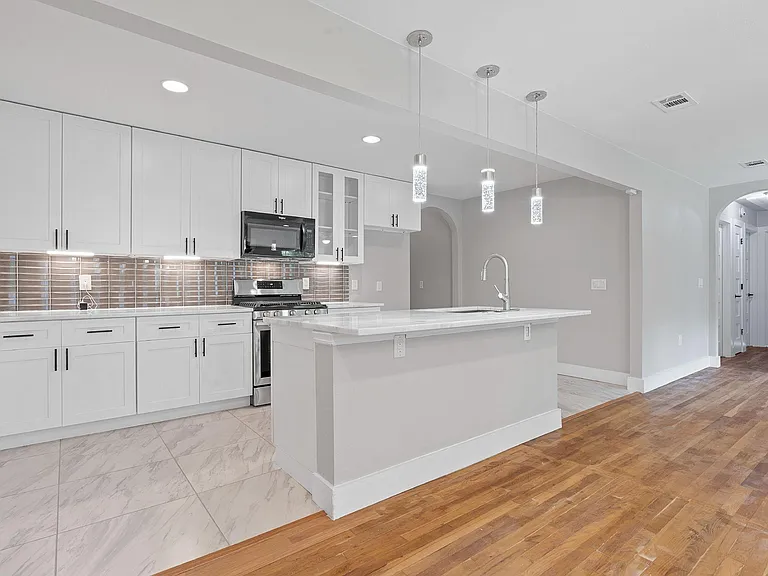 3506 Touchstone St — Photo 9