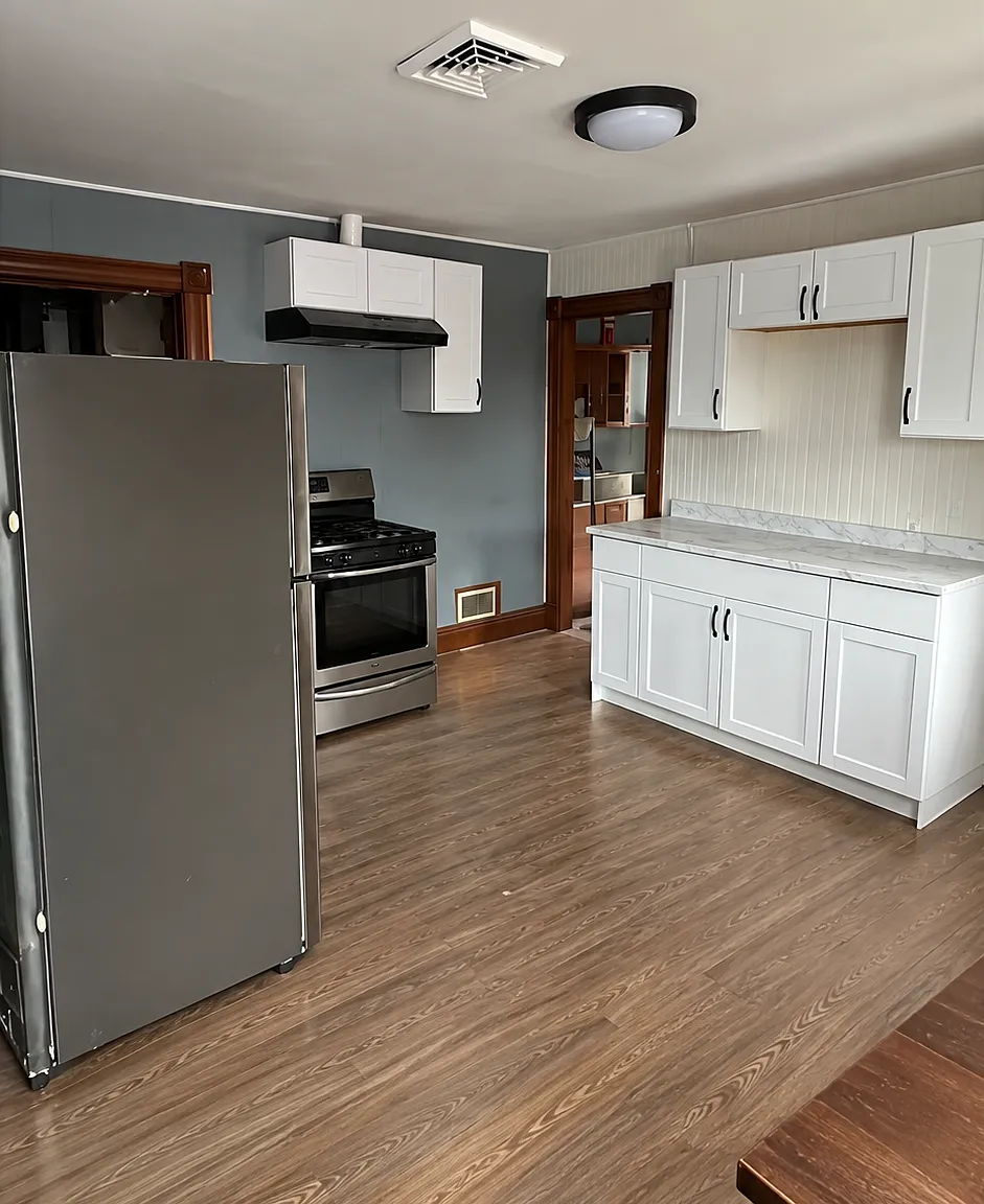 3 bed, $1,850 — Photo 3